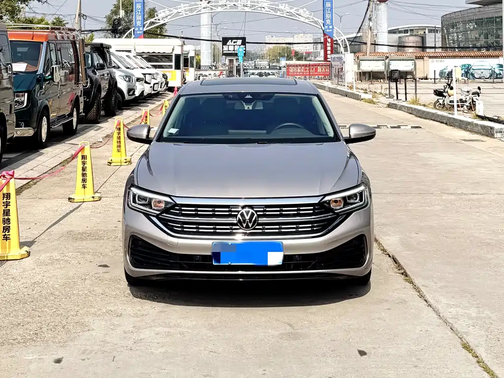 Volkswagen Sagitar — миниатюра 2