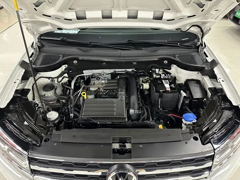Volkswagen Tharu — миниатюра 10