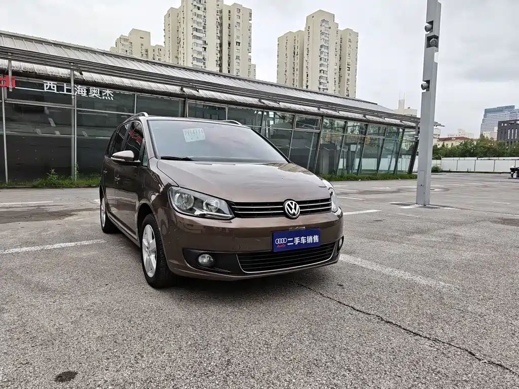 Volkswagen Touran — миниатюра 3