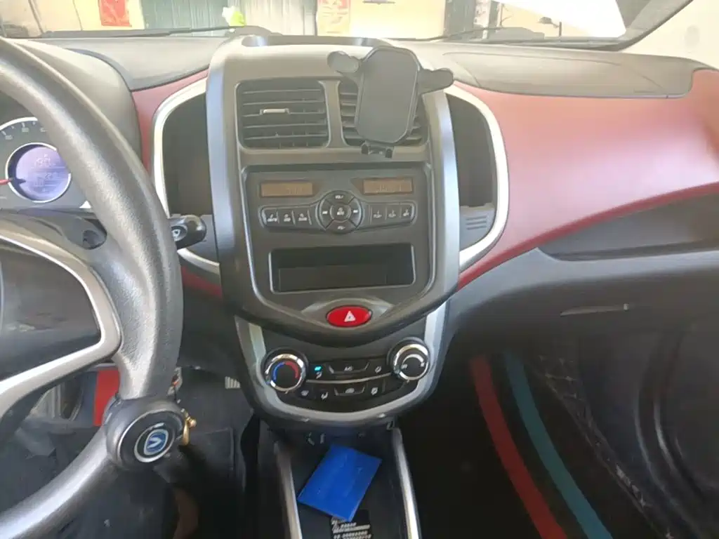 Changan EV — миниатюра 13