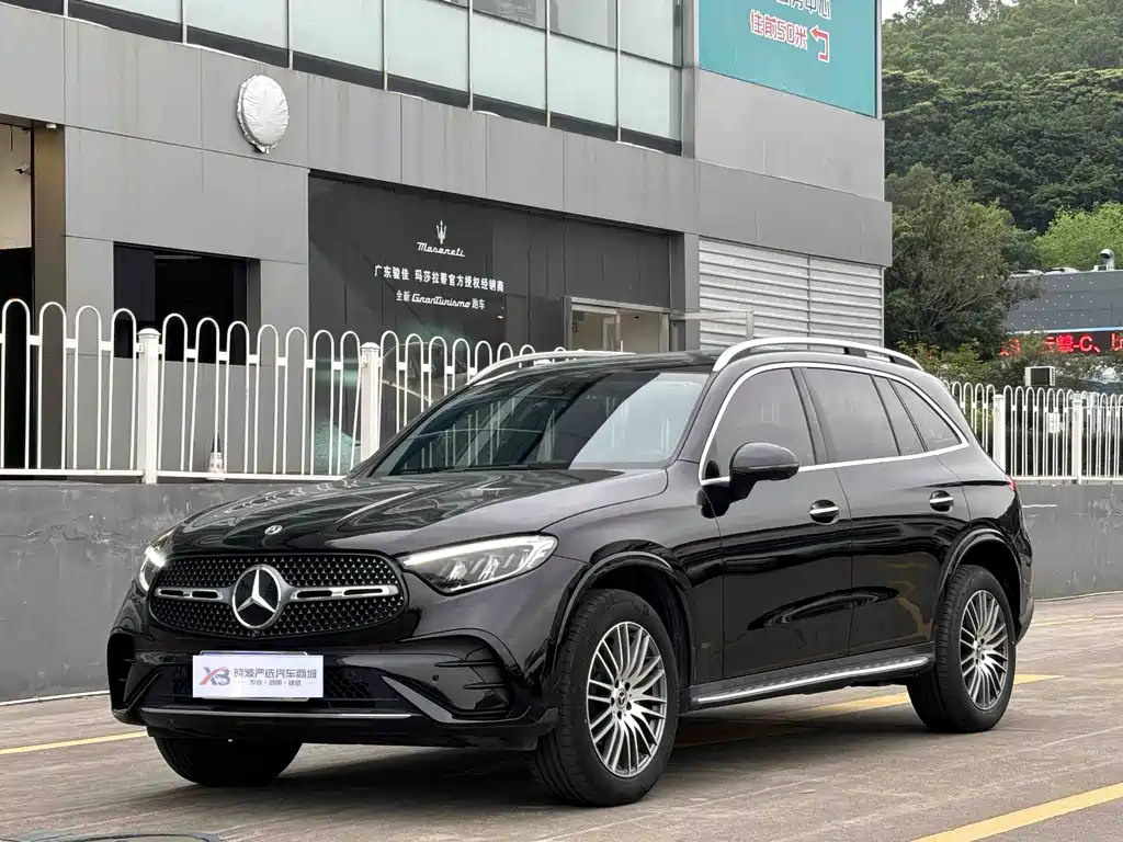 Mercedes-Benz GLC 2023