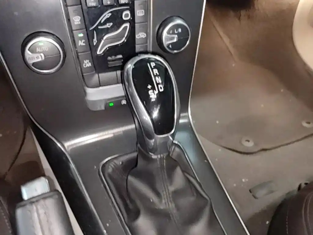 Volvo V40 — миниатюра 14