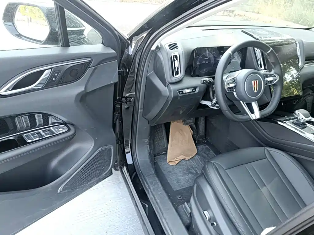 Hongqi Hongqi HS3 PHEV — миниатюра 16