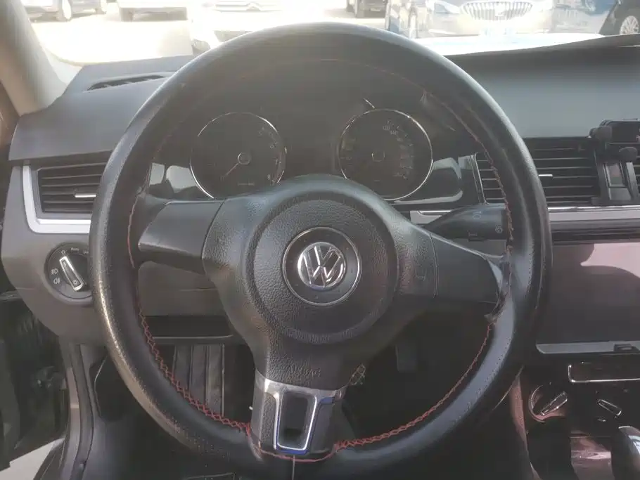 Volkswagen Bora — миниатюра 11