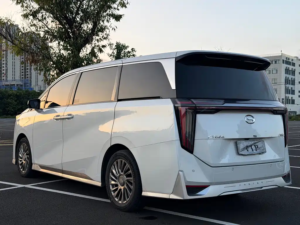 GAC Trumpchi M8 2023 — фото 4