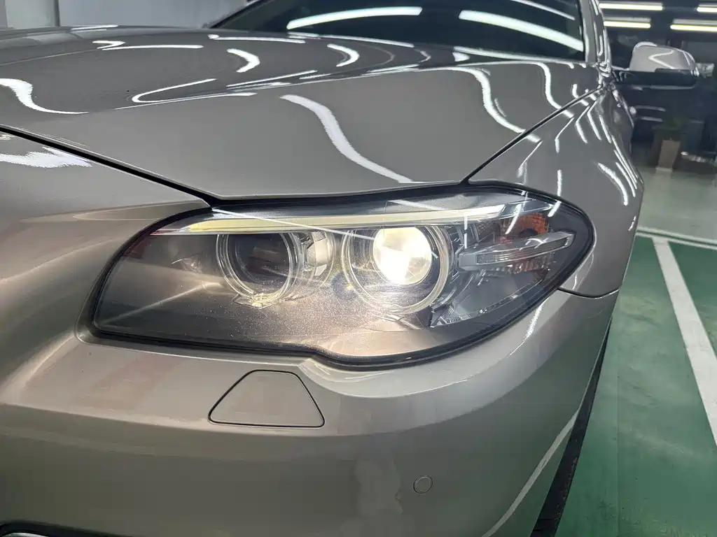 BMW 5 Series — миниатюра 26