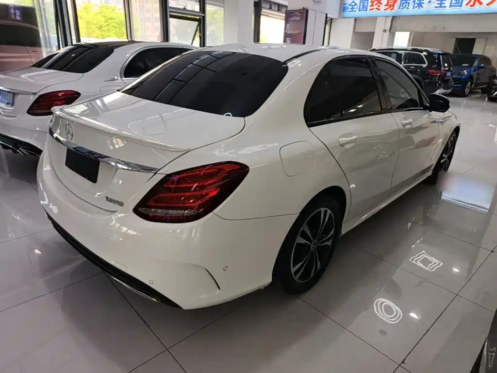 Mercedes-Benz C-Class — миниатюра 7