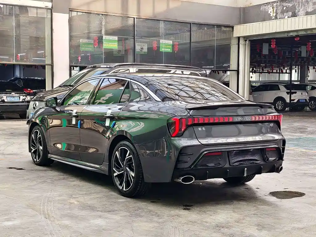 Lynk & Co 03 — миниатюра 13