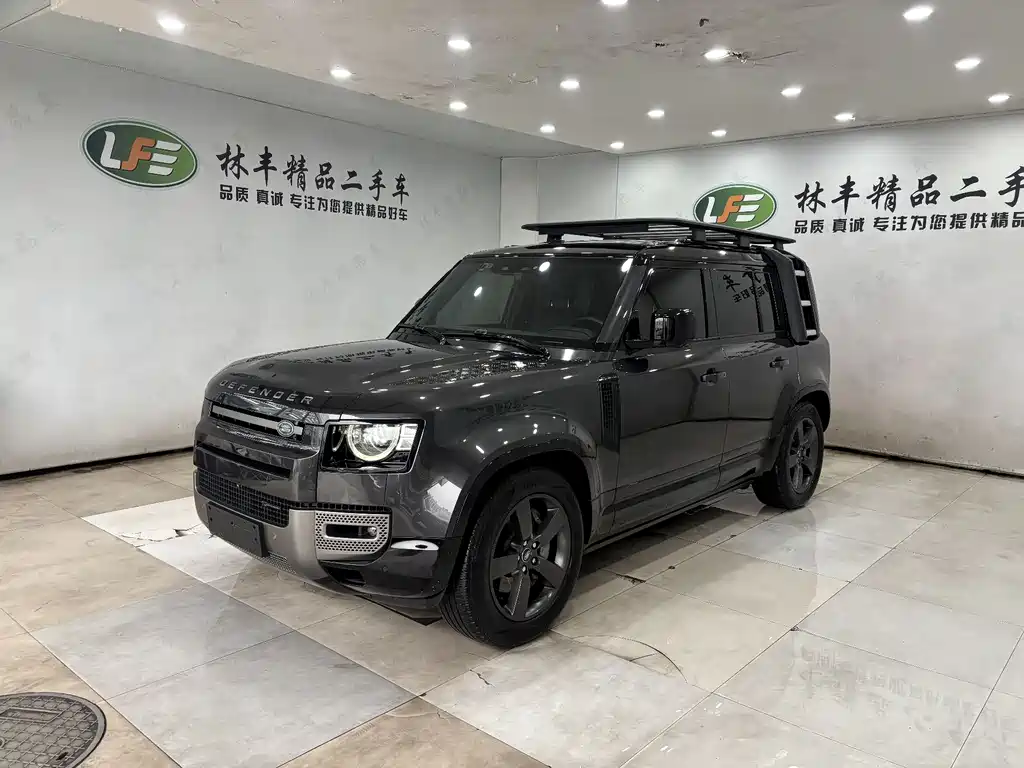 Land Rover Defender 2023