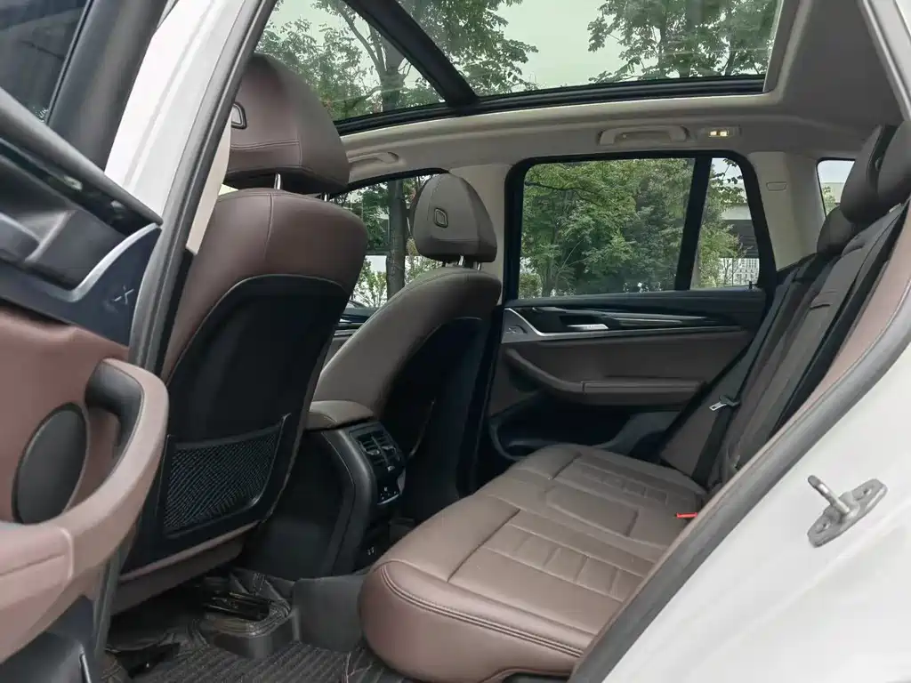 BMW X3 — миниатюра 6