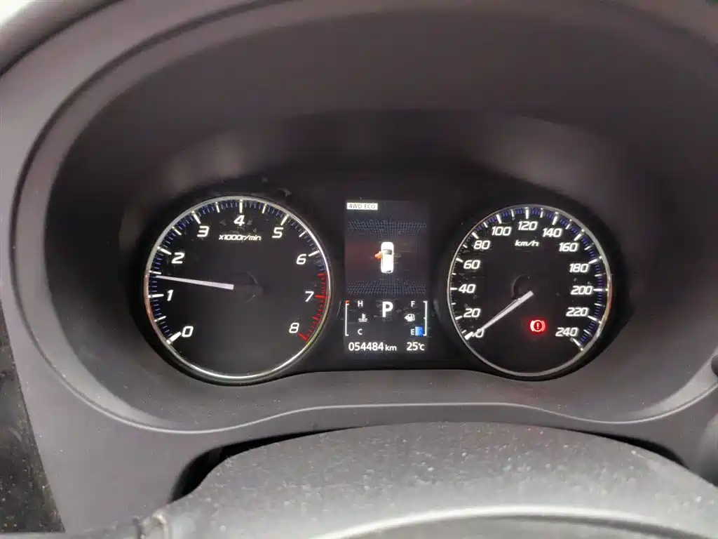 Mitsubishi Outlander 2018 2.4L Elite 5 мест