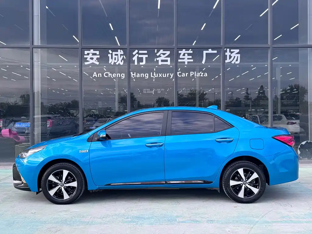 Toyota Levin Twin Engine E+ — миниатюра 4