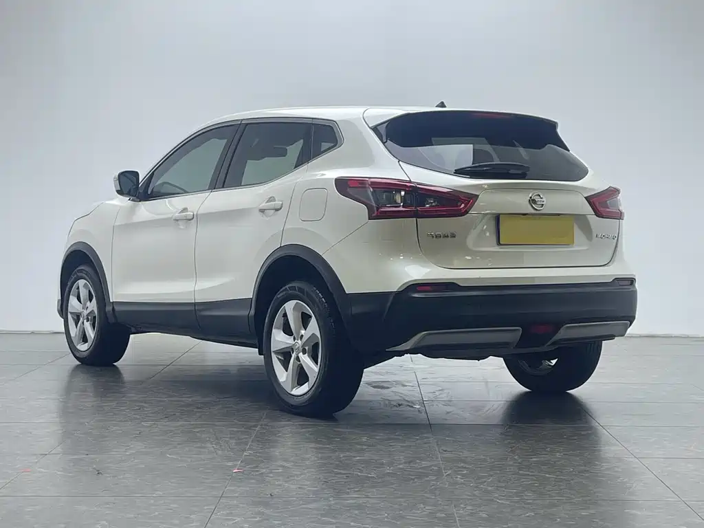 Nissan Qashqai — миниатюра 6