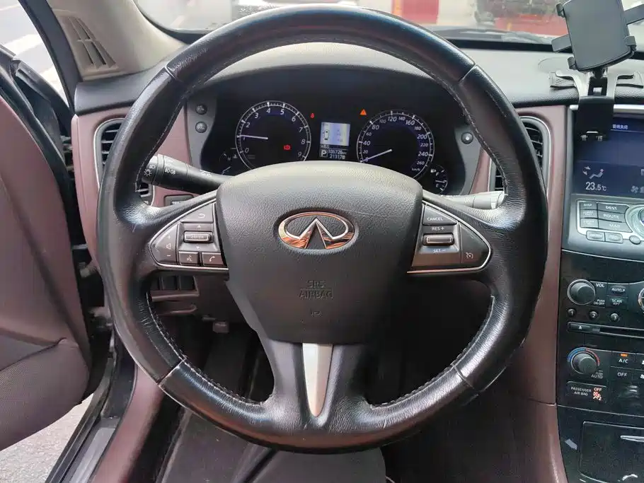 Infiniti QX50 — миниатюра 14