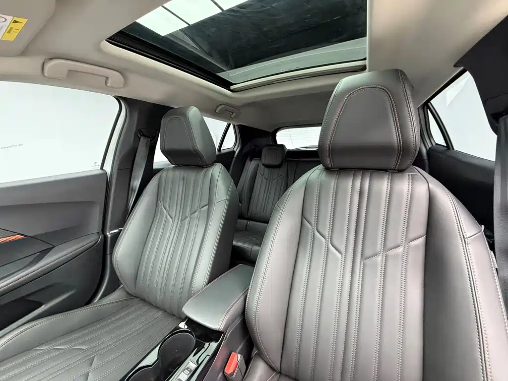 Peugeot 2008 — миниатюра 12