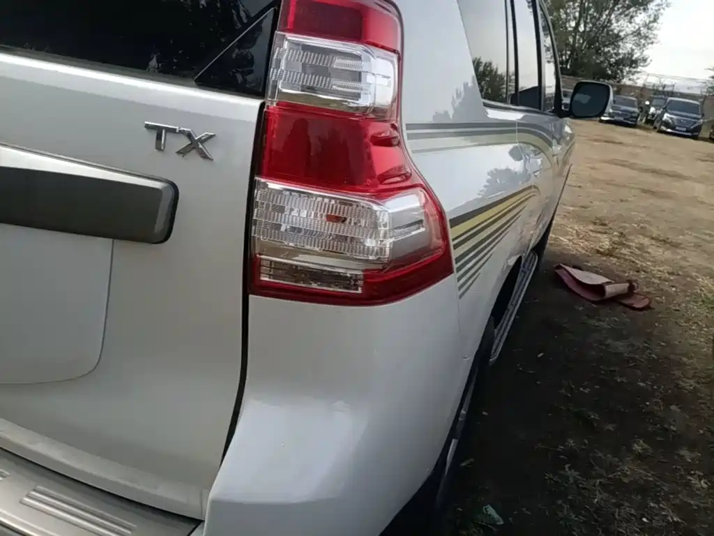 Toyota Prado — миниатюра 8