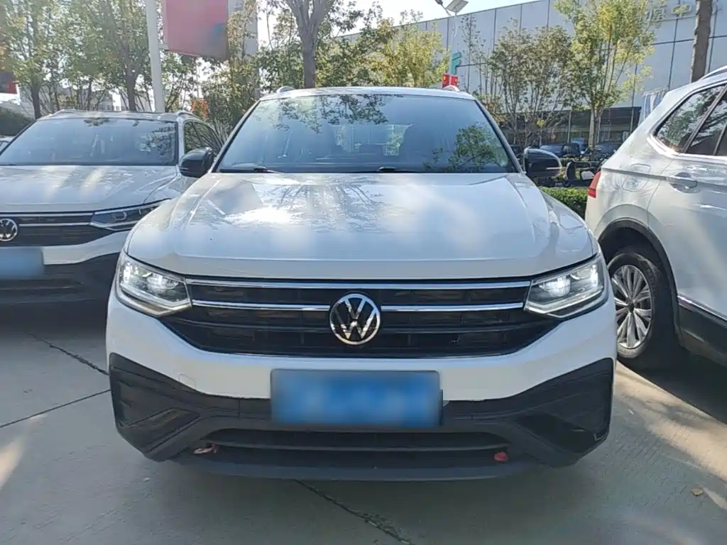 Volkswagen Tiguan L 2024 — фото 2