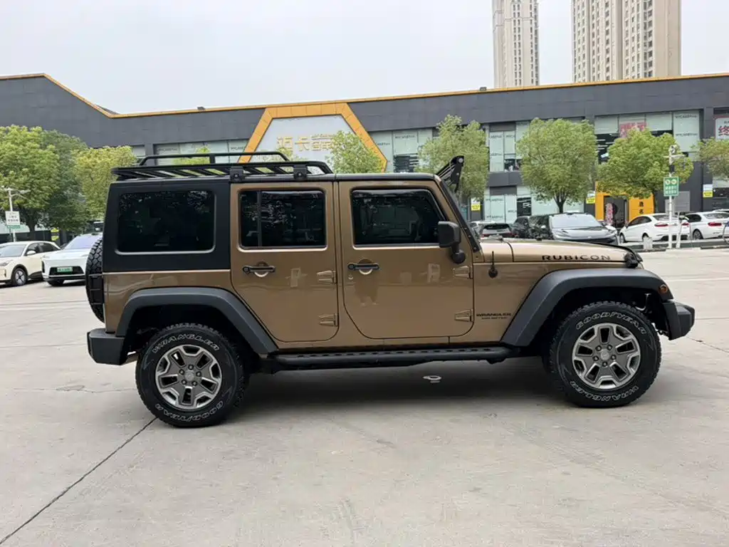 Jeep Wrangler — миниатюра 7