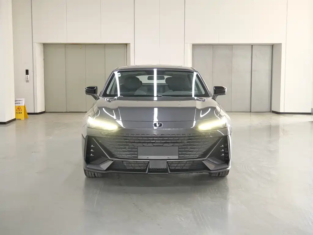 CHANGAN UNI V SMART IDD