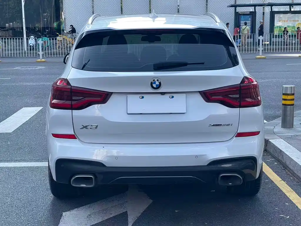 BMW X3 — миниатюра 12