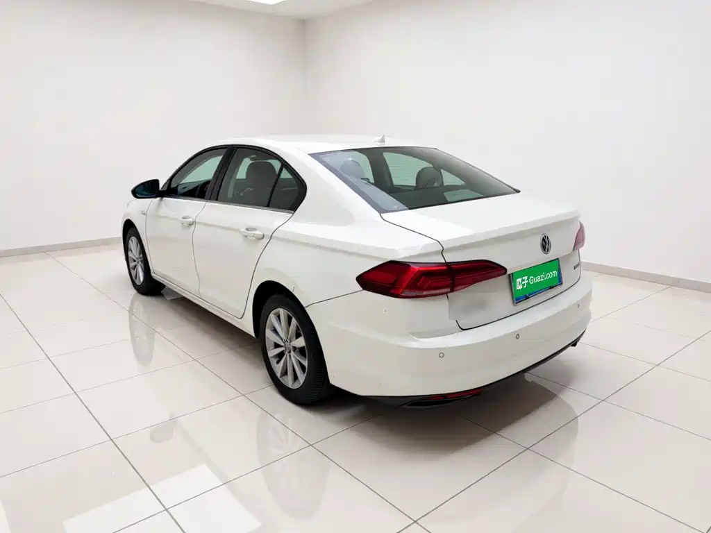 Volkswagen Bora — миниатюра 4