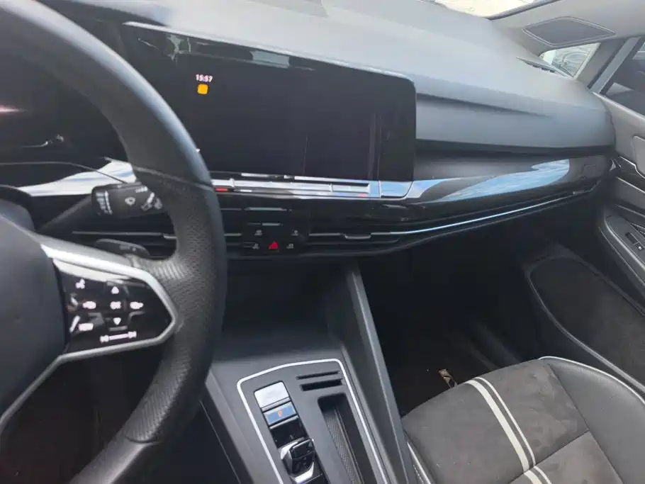 Volkswagen Golf — миниатюра 13