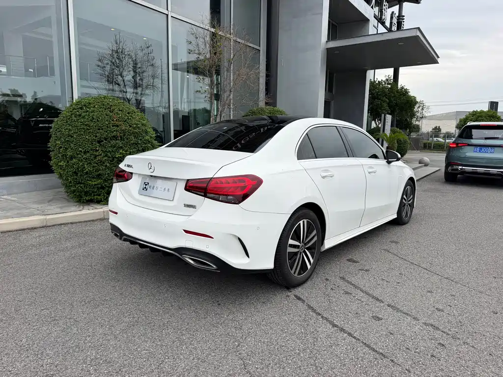 Mercedes-Benz A-Class A 2019 A 180 L Sport
