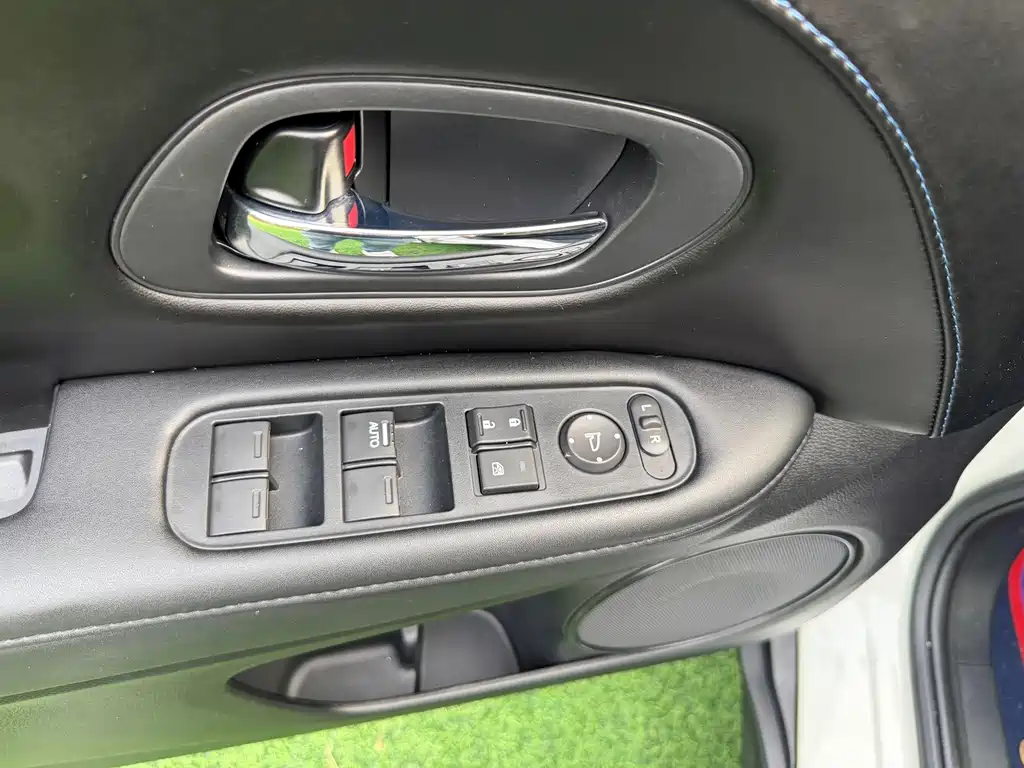 Honda Vezel — миниатюра 16