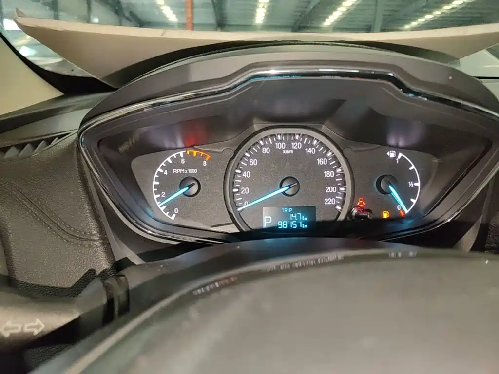 Ford Escort — миниатюра 12