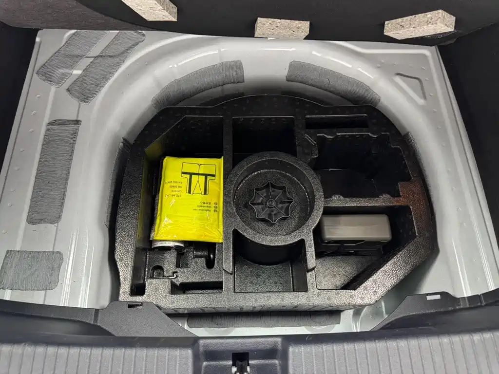 Volkswagen Tharu — миниатюра 11
