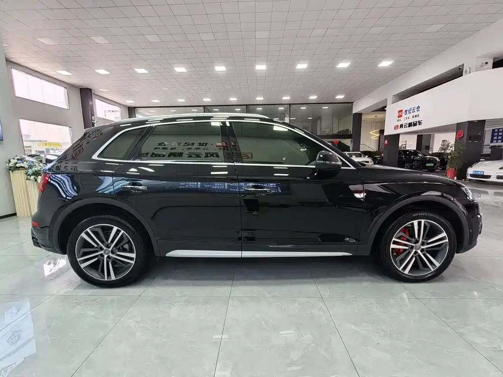 Audi Q5L — миниатюра 4
