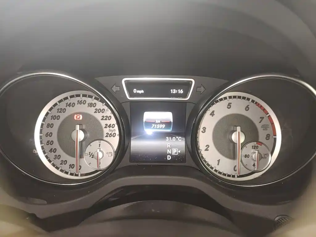 Mercedes-Benz GLA 2016 GLA 200