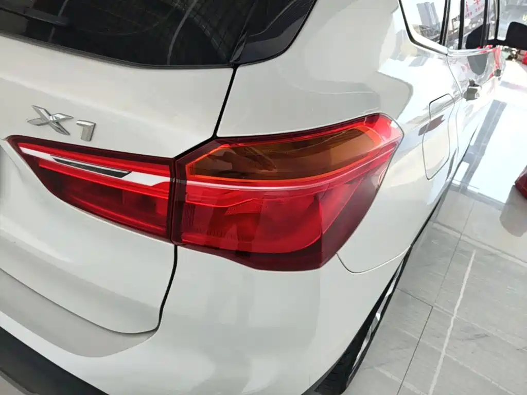 BMW X1 — миниатюра 8