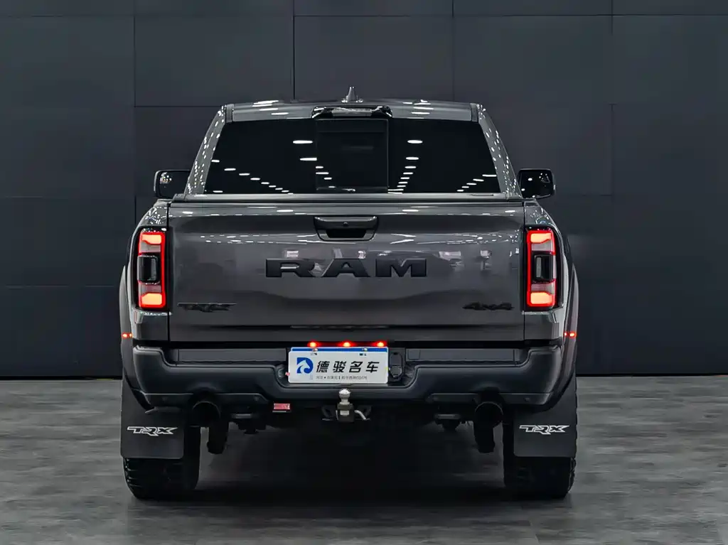 Ram Trucks 2022 6.2T AT