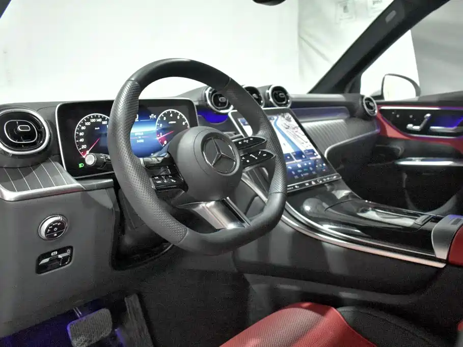 Mercedes-Benz GLC 2023 Белый из Китая