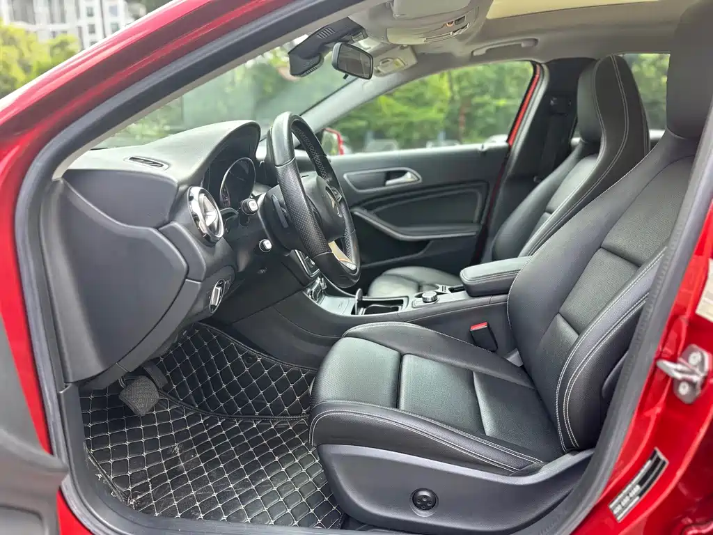 Mercedes-Benz GLA — миниатюра 8
