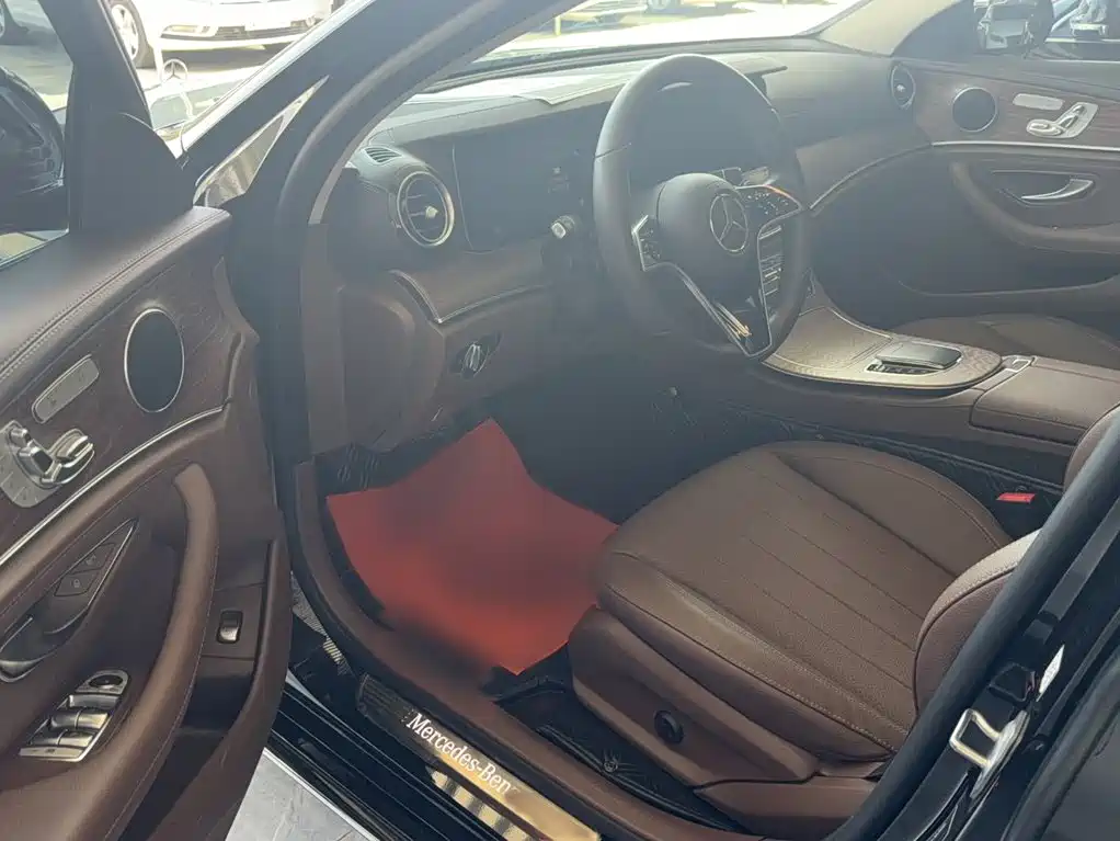 Mercedes-Benz E-Class E 2023 E 300 L Fashion