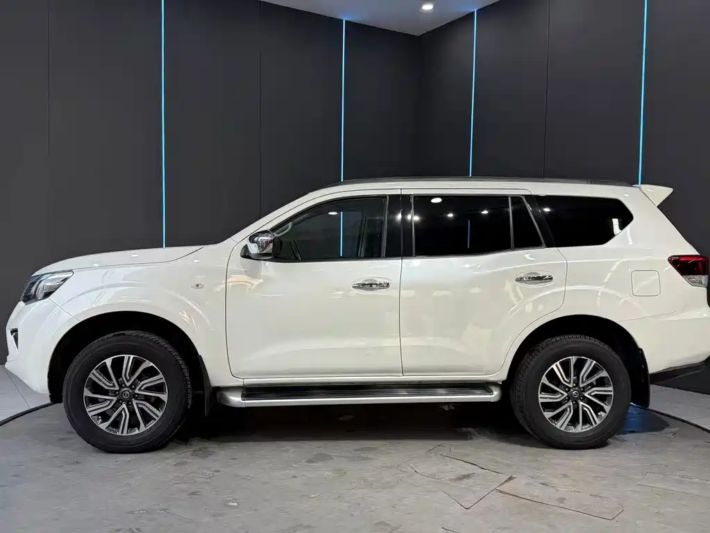 Nissan Terra — миниатюра 4