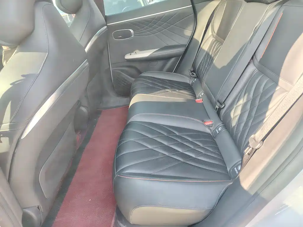 Changan Deepal DARK BLUE S07