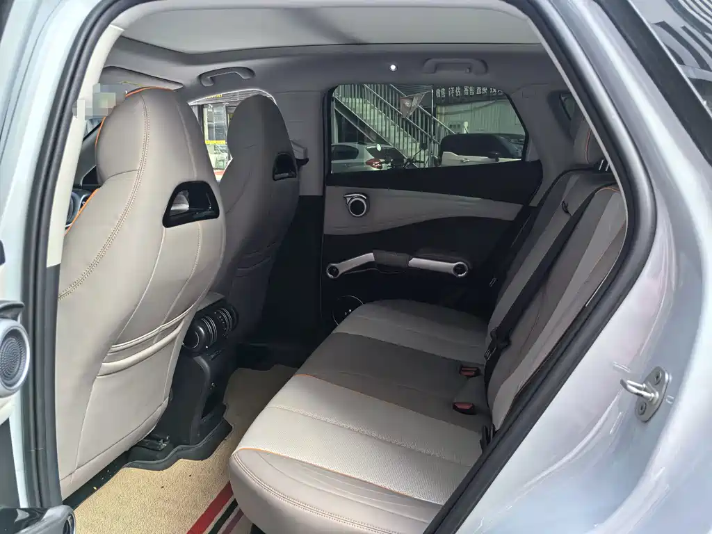 BYD Yuan Plus — миниатюра 8