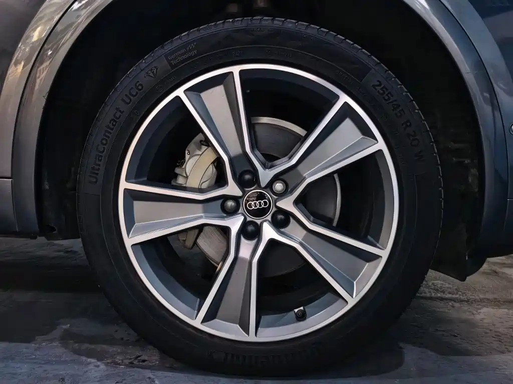 Audi Q5L — миниатюра 21