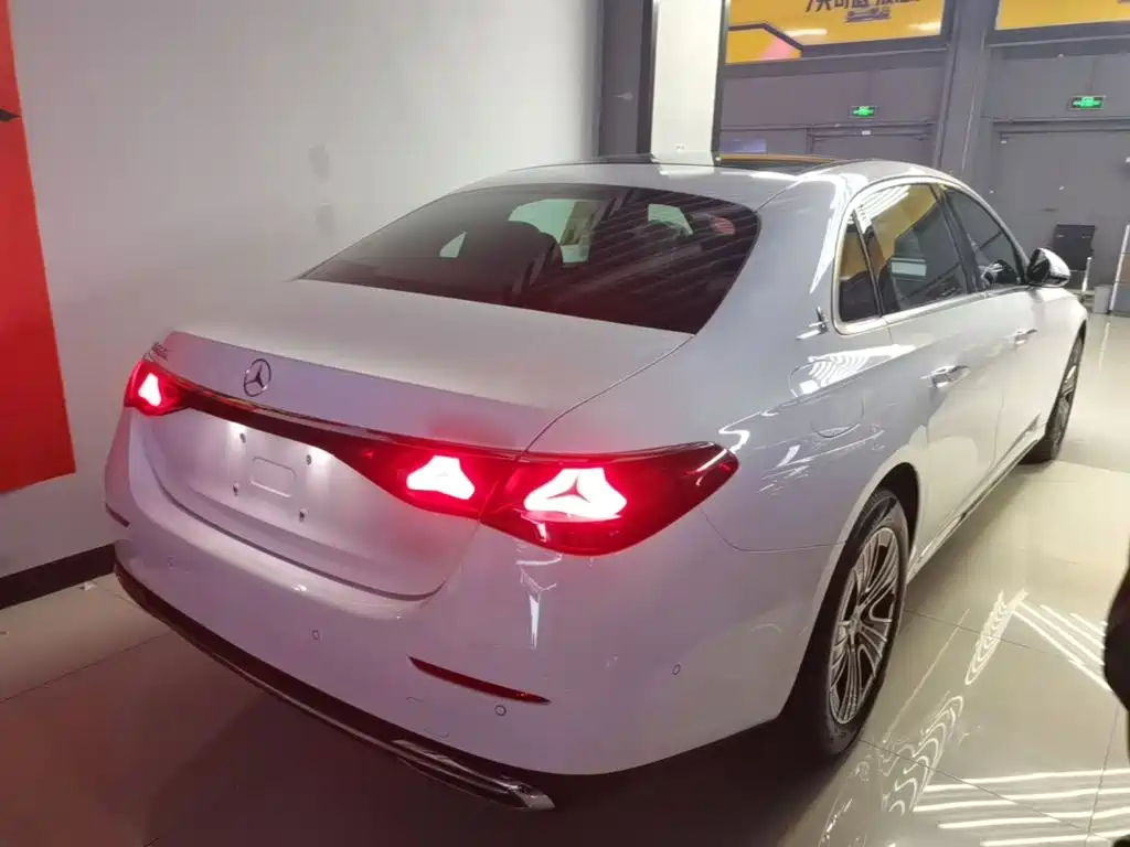 Mercedes-Benz E-Class E 2024 E 260 L 4MATIC