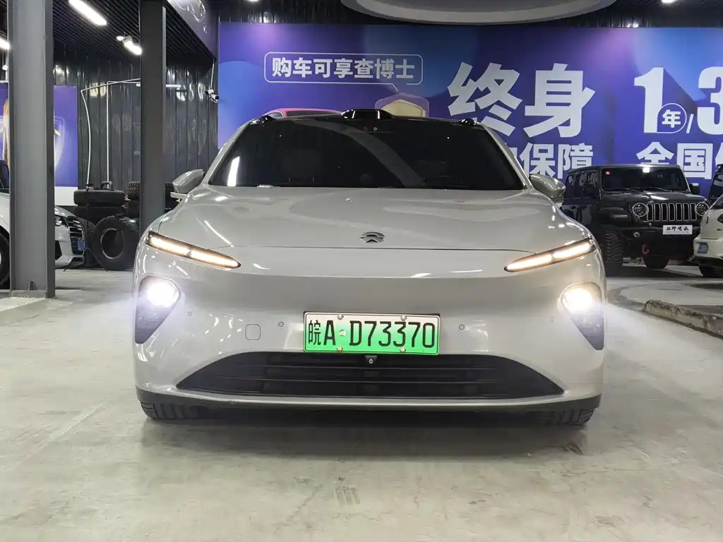 NIO NIO ET7