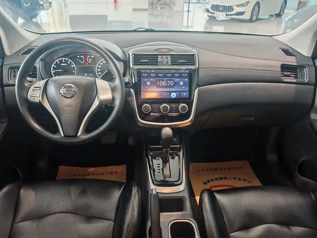 Nissan Tiida — миниатюра 9