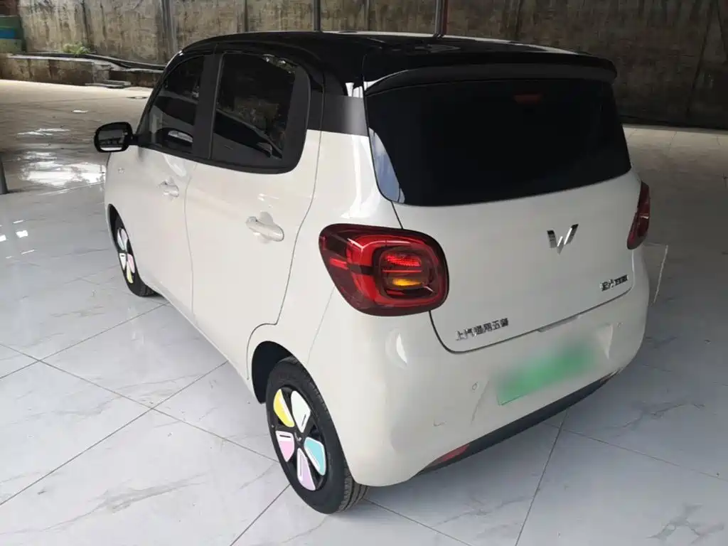 Wuling MINIEV — миниатюра 5