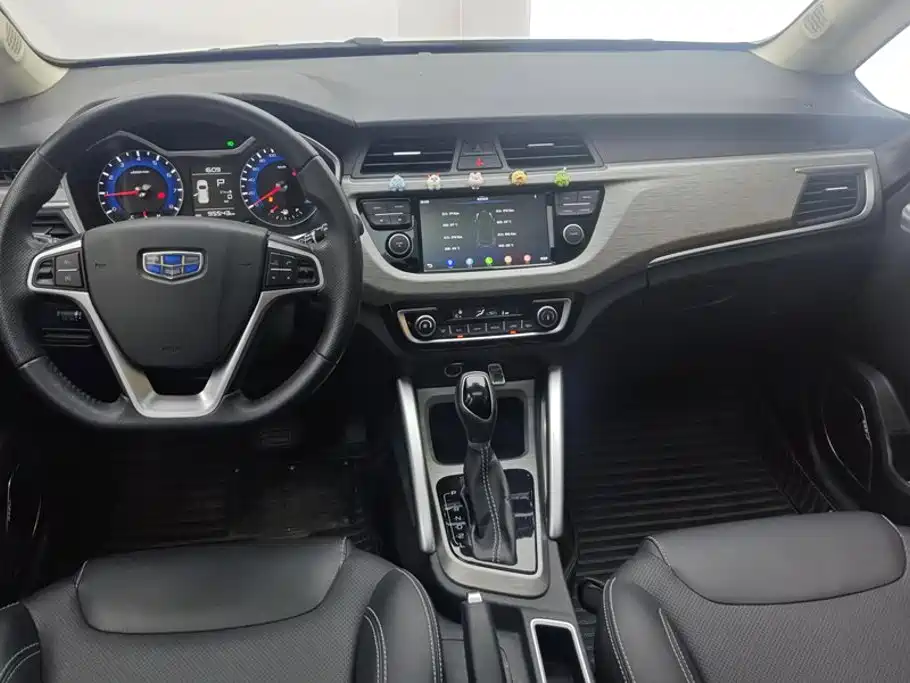 Geely Vision X3 — миниатюра 12