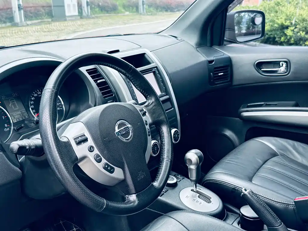 Nissan X-Trail 2012 2.5L CVT Flagship 4WD