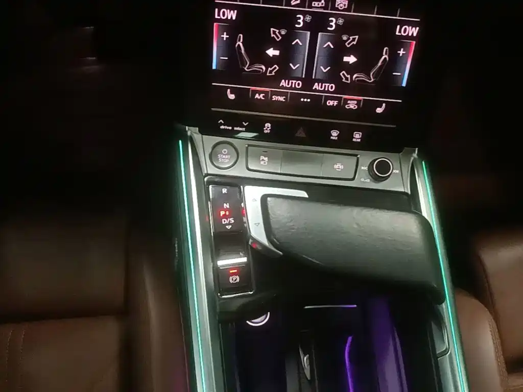 Audi e-tron (Import) — миниатюра 14