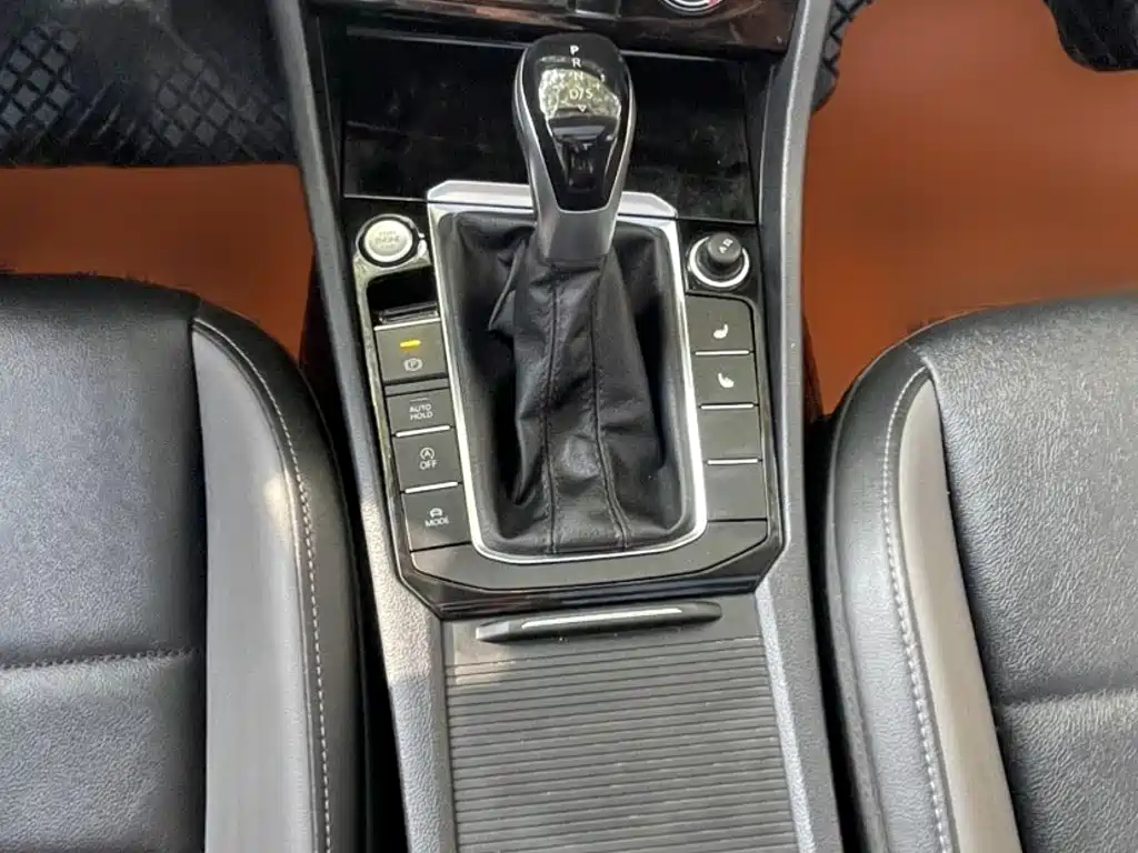 Volkswagen Sagitar — миниатюра 19
