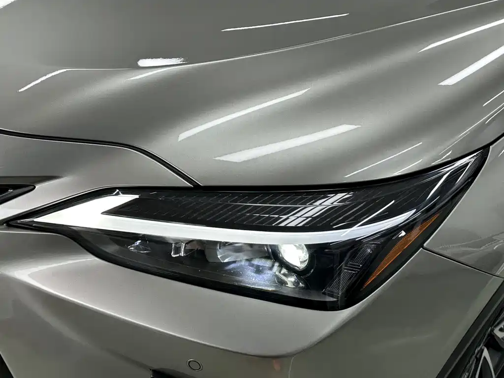 Lexus NX — миниатюра 4